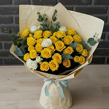 Букет цветов из:  Розы в Первомайском Кировской области