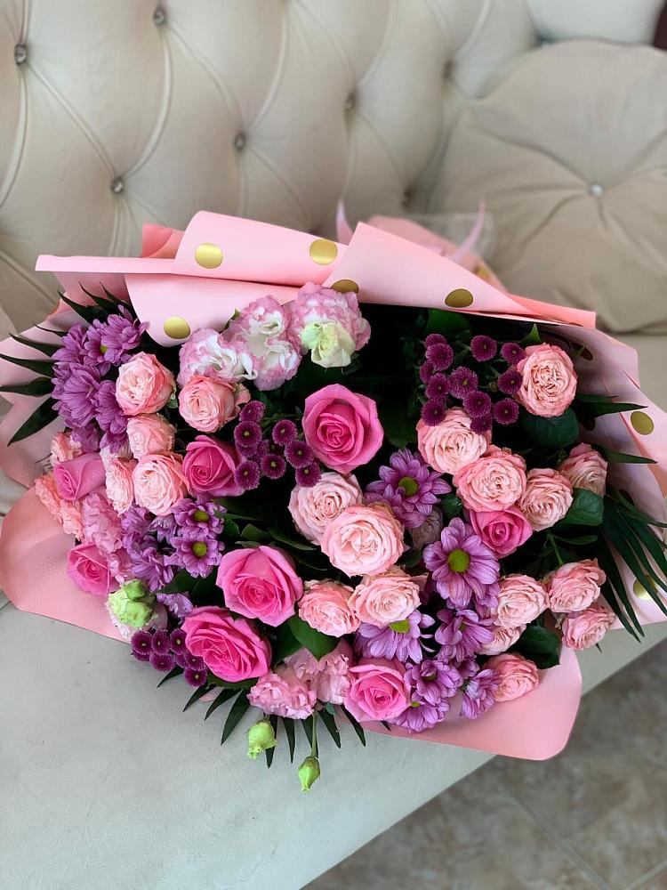 Букет цветов из: Хризантемы, Розы и Лизиантусы в Первомайском Кировской области