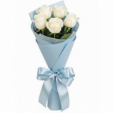 Букет 5 Белых роз Проуд в Первомайском Кировской области