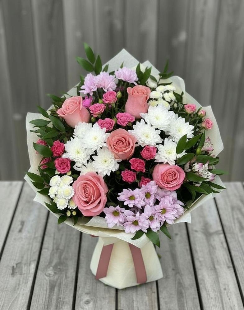 Букет цветов из: Альстромерии, Гвоздики, Розы и Хризантемы в Первомайском Кировской области