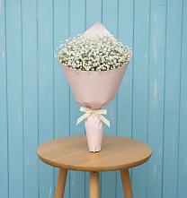 Букет цветов из:  Гипсофила в Первомайском Кировской области