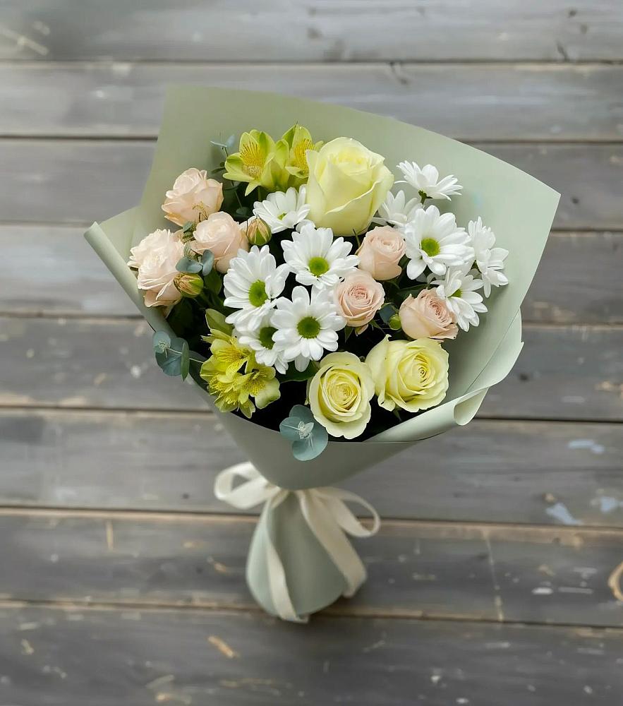Букет цветов из: Альстромерии, Розы и Хризантемы в Первомайском Кировской области