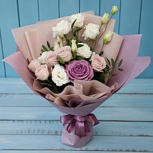 Букет цветов из:  Розы и Лизиантусы в Первомайском Кировской области