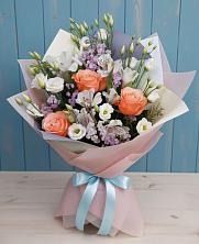 Букет цветов из:  Лизиантусы, Розы, Альстромерии и Гипсофила в Первомайском Кировской области