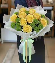 Букет цветов из:  Хризантемы и Розы в Первомайском Кировской области
