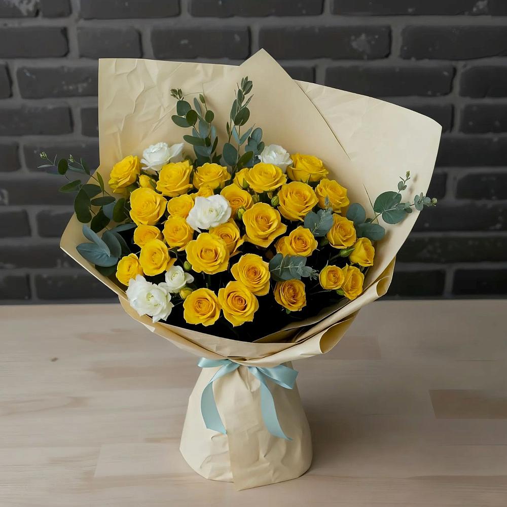 Букет цветов из: Розы в Первомайском Кировской области