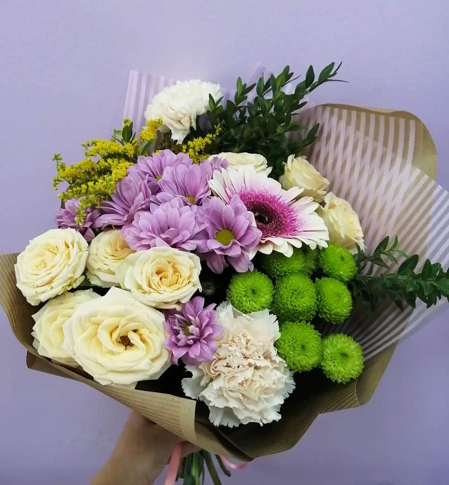 Букет цветов из: Хризантемы, Розы, Гвоздики и Герберы в Первомайском Кировской области