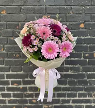 Букет цветов из:  Герберы и Хризантемы в Первомайском Кировской области