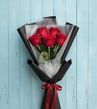 Букет цветов из:  Розы в Первомайском Кировской области