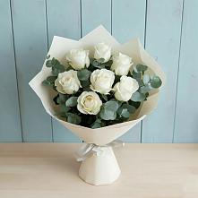 Букет Белые розы в Эвкалипте в Первомайском Кировской области