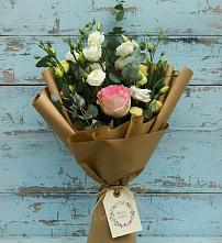 Букет цветов из:  Розы и Лизиантусы #REPLACE_PRED# Первомайском Кировской области