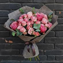 Букет цветов из:  Розы в Первомайском Кировской области