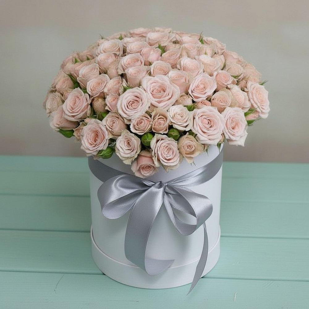 Цветочная композиция из Розы в шляпной коробке в Первомайском Кировской области